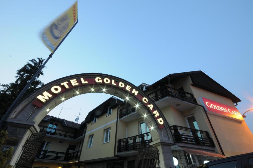 Golden Card Motel บันยาลูกา ภายนอก รูปภาพ